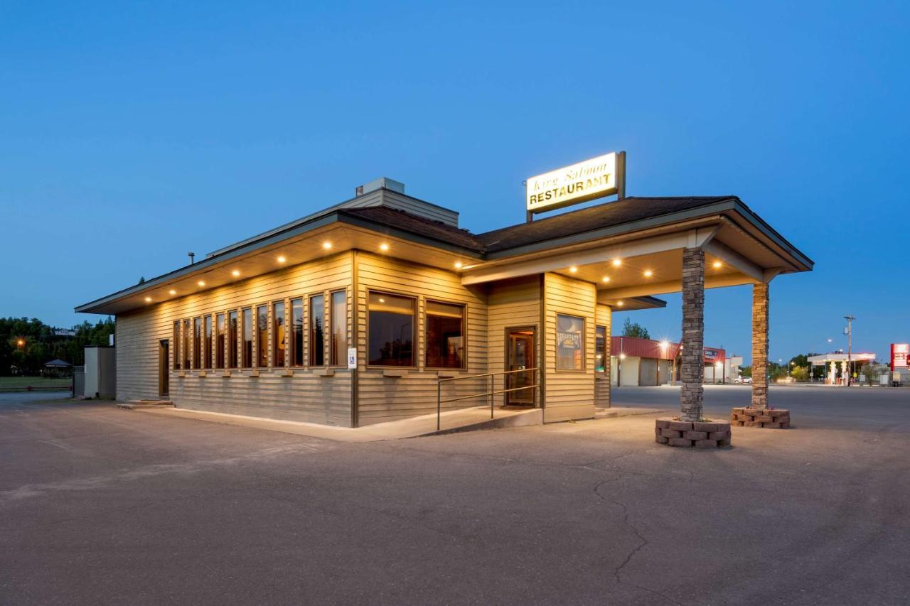 סולדוטנה Best Western King Salmon Inn מראה חיצוני תמונה